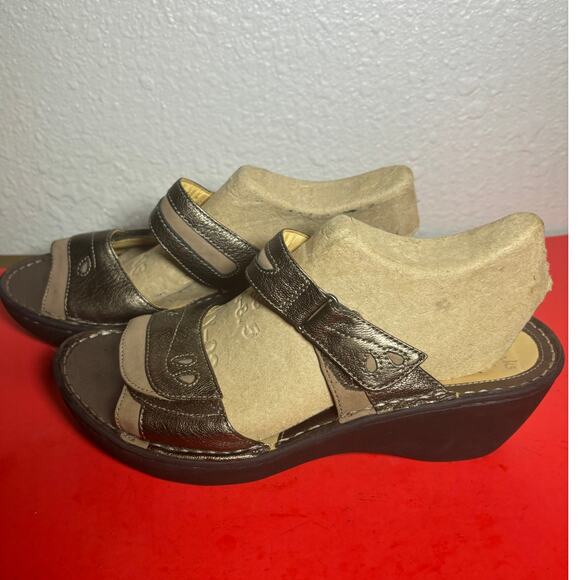 Clarks artisan unstructured womens wedge sandals golden size 9.5 M - Picture 4 of 6